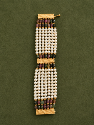 Pearl bracelet