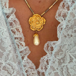 Flower pearl teardrop
