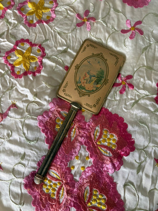 Handheld mirror