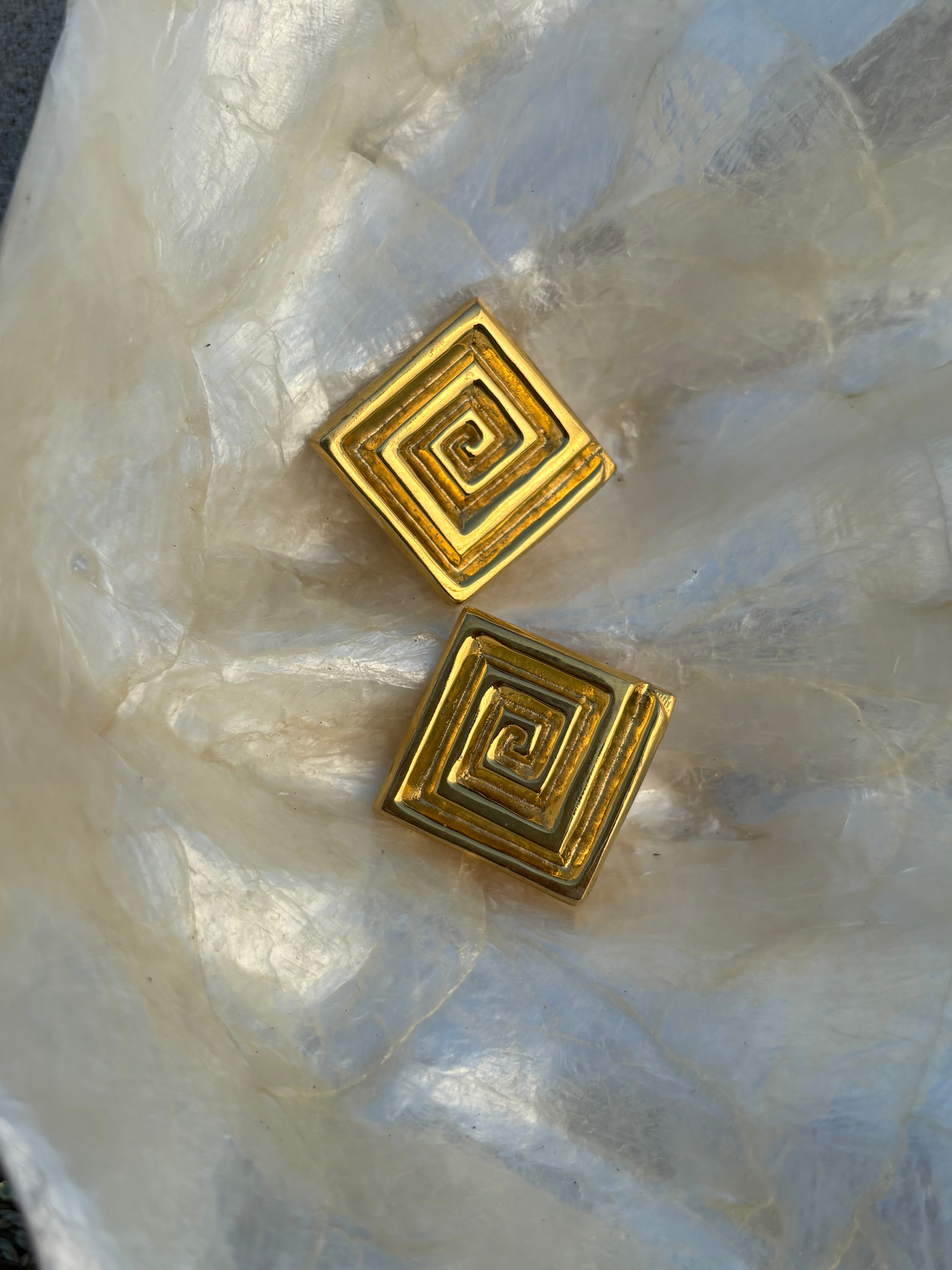 Gold 80s clip on earrings