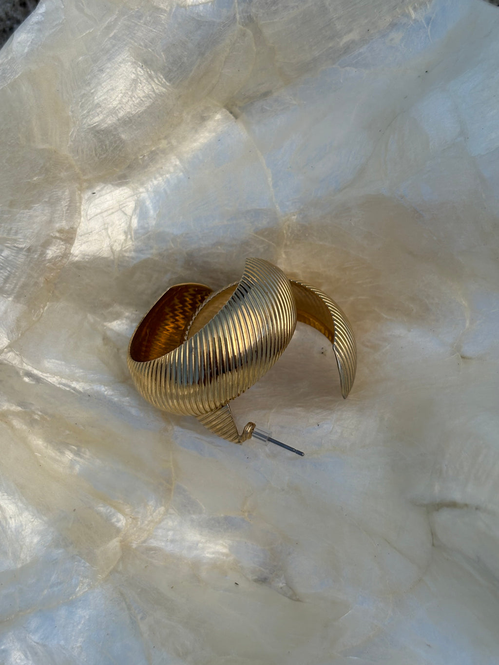 Gold 80s earrings