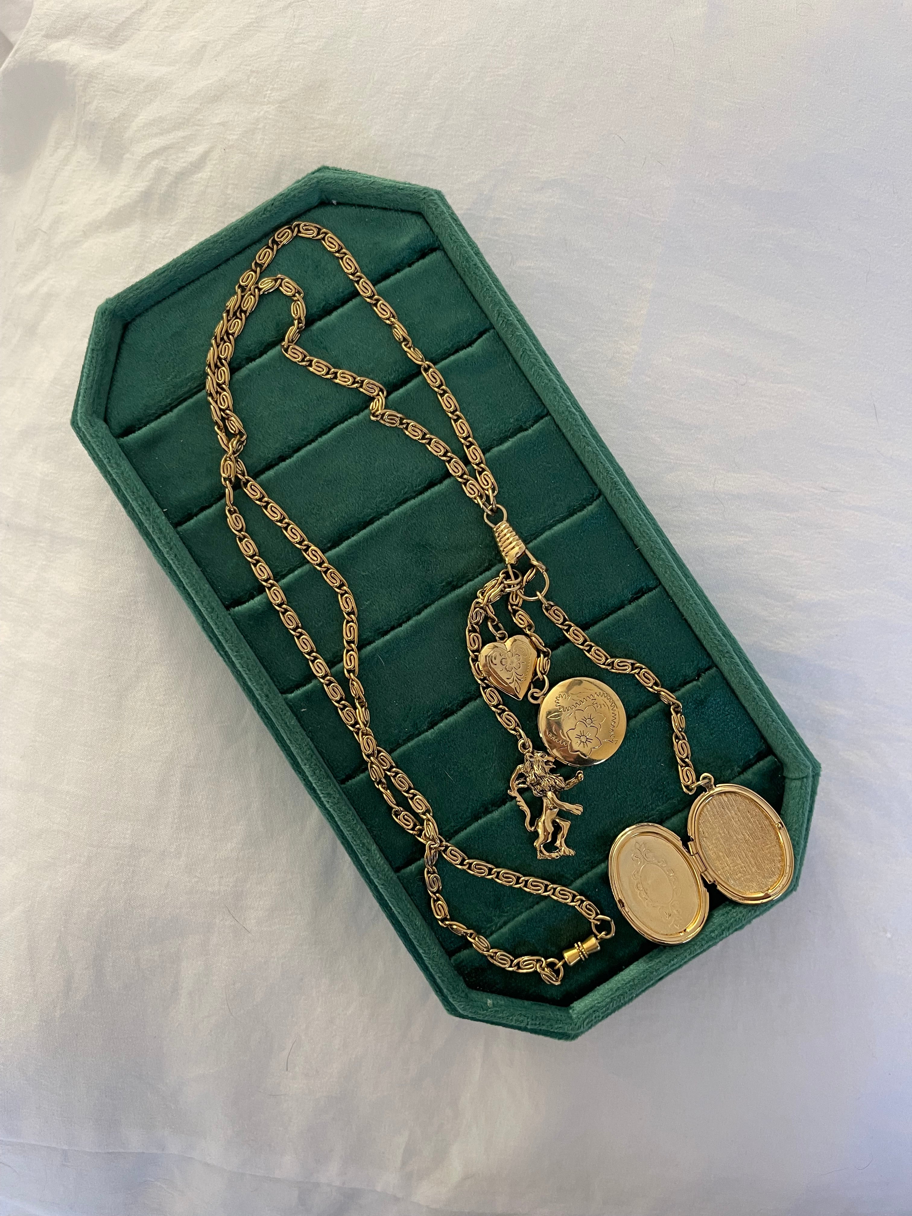 1960s necklace