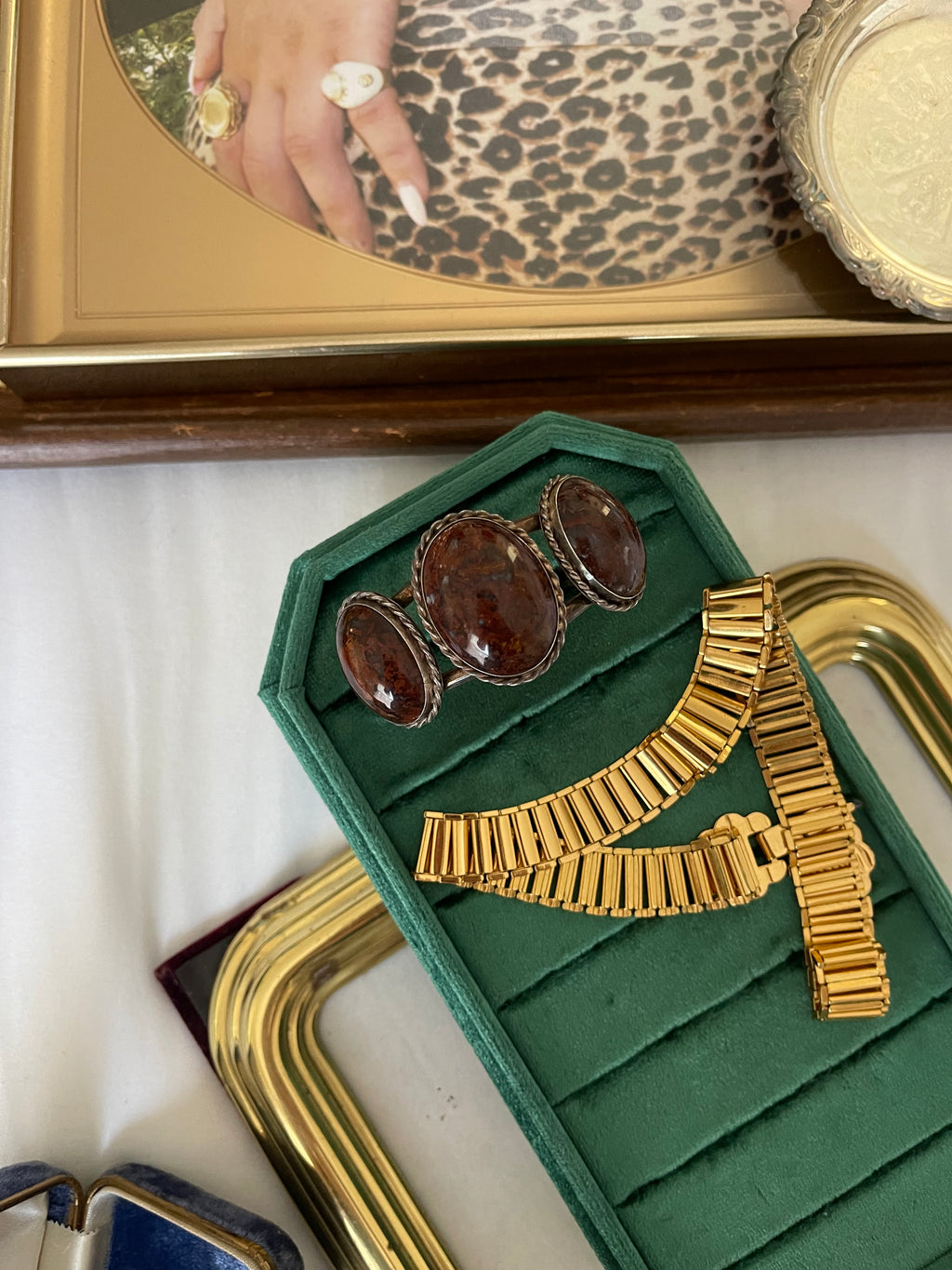 Agate Navajo cuff