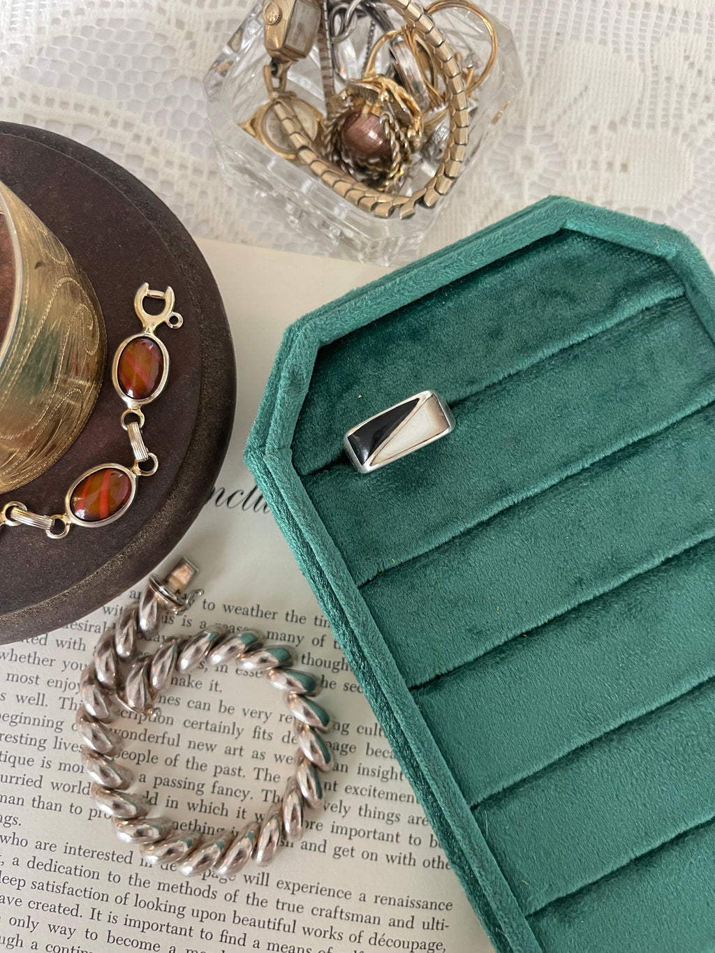 Mother of pearl & black onyx