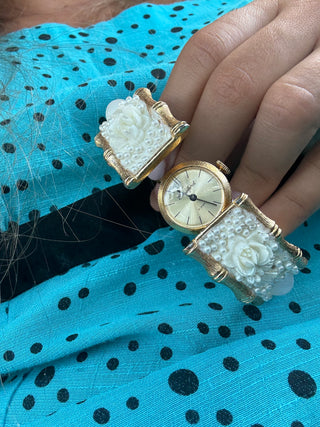 Peekaboo watch
