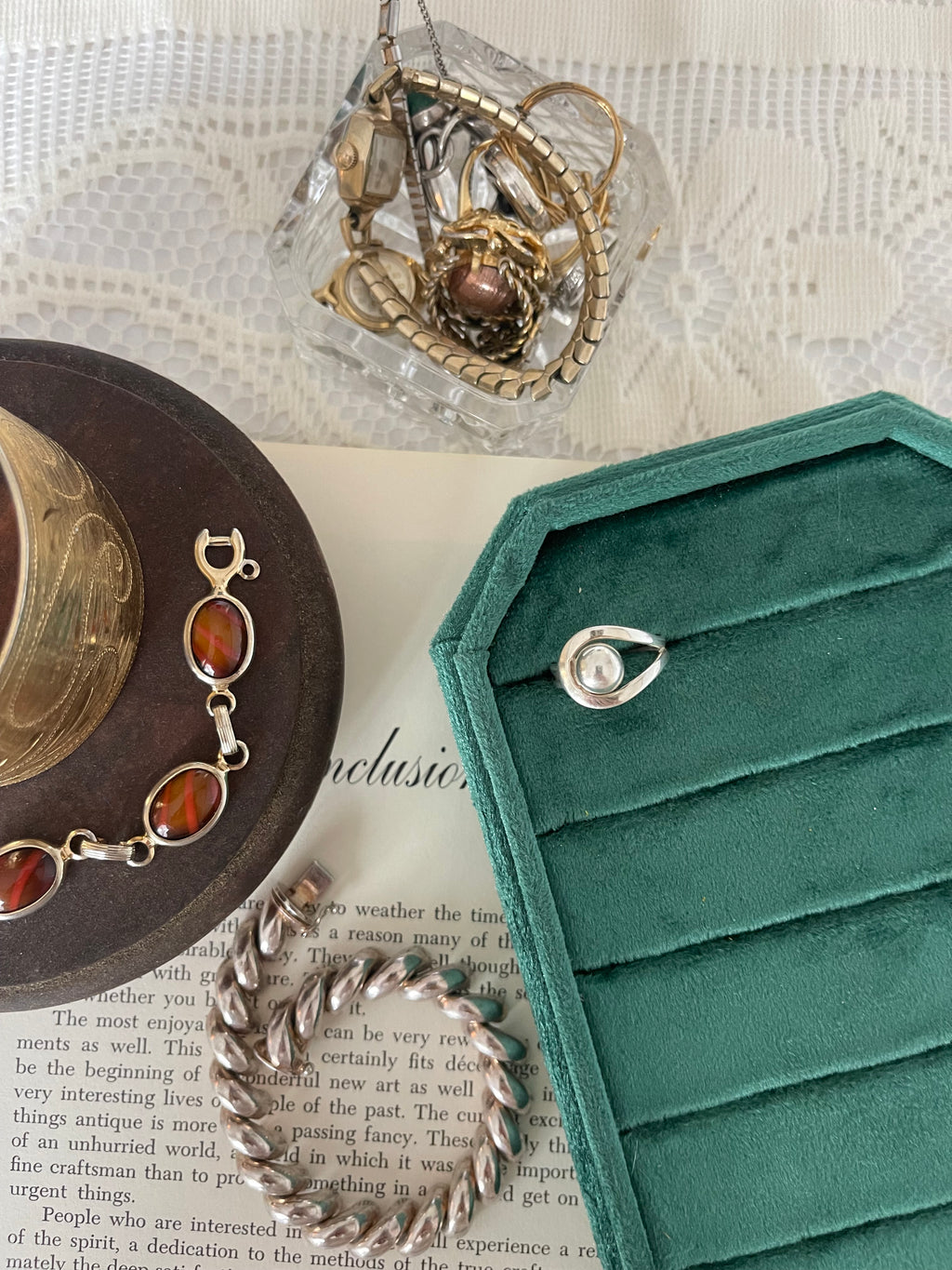 Ball & loop modernist ring