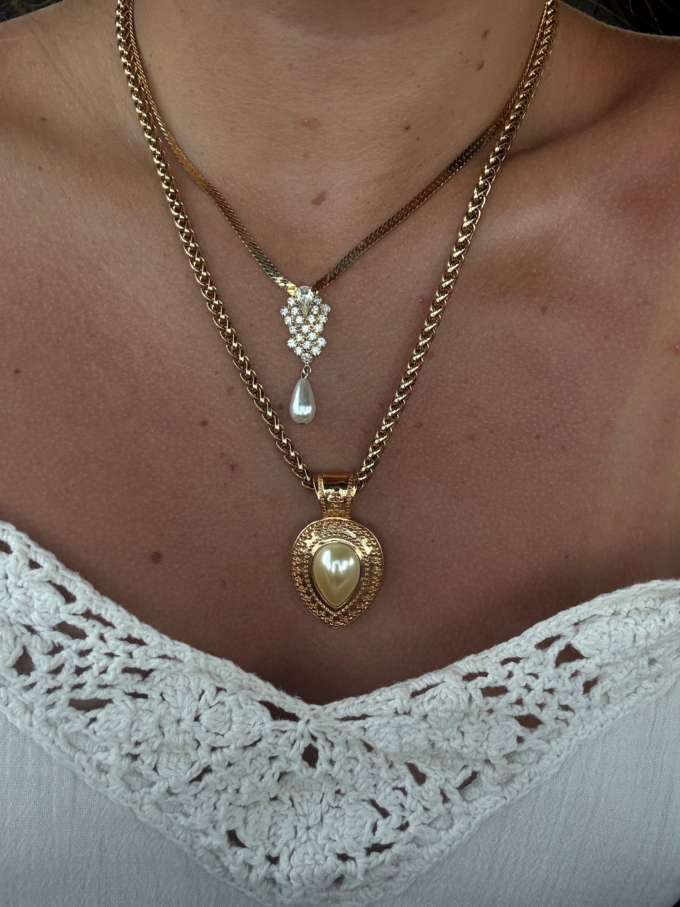 Pearl teardrop necklace