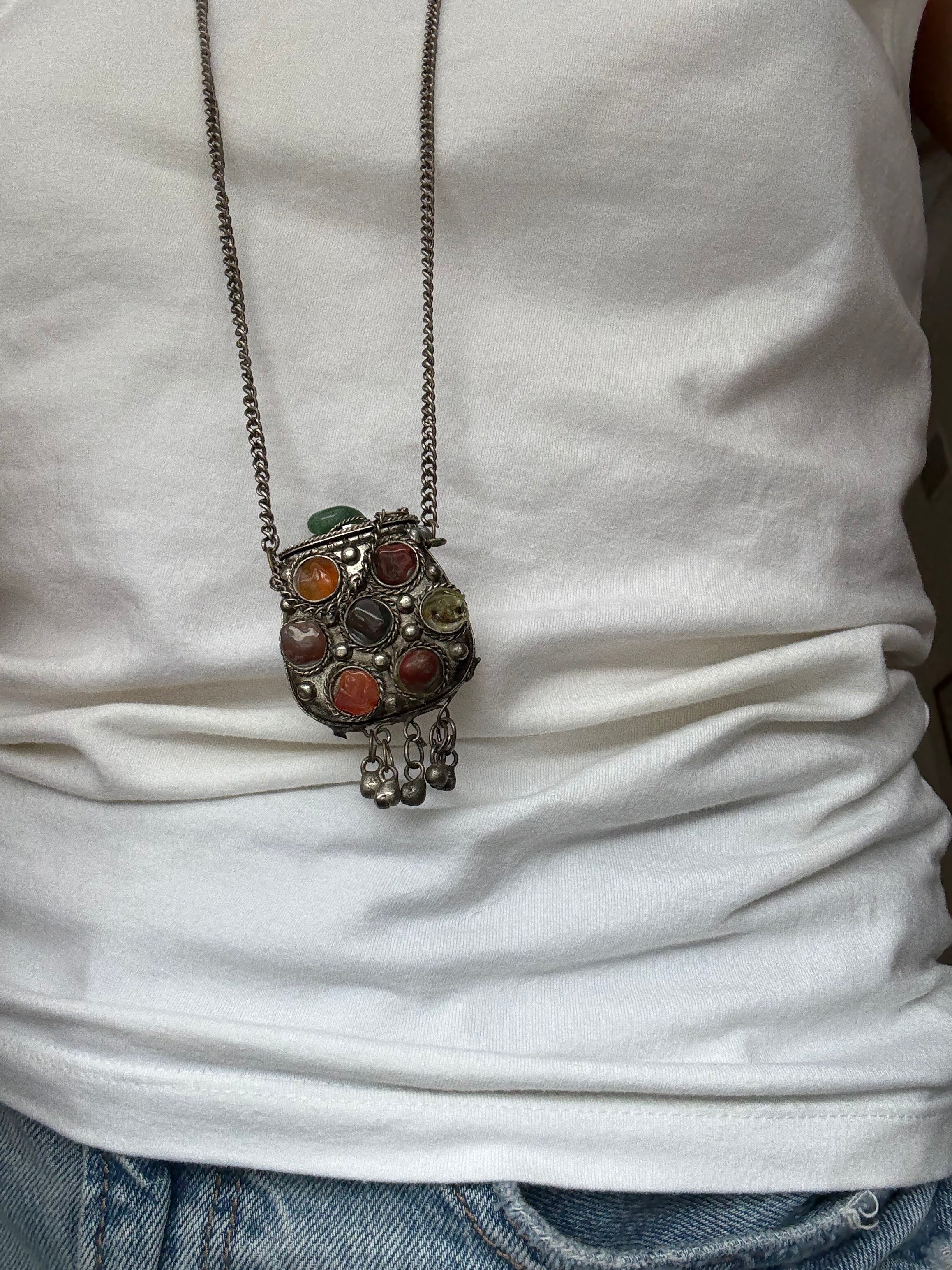 Sajai Pendent