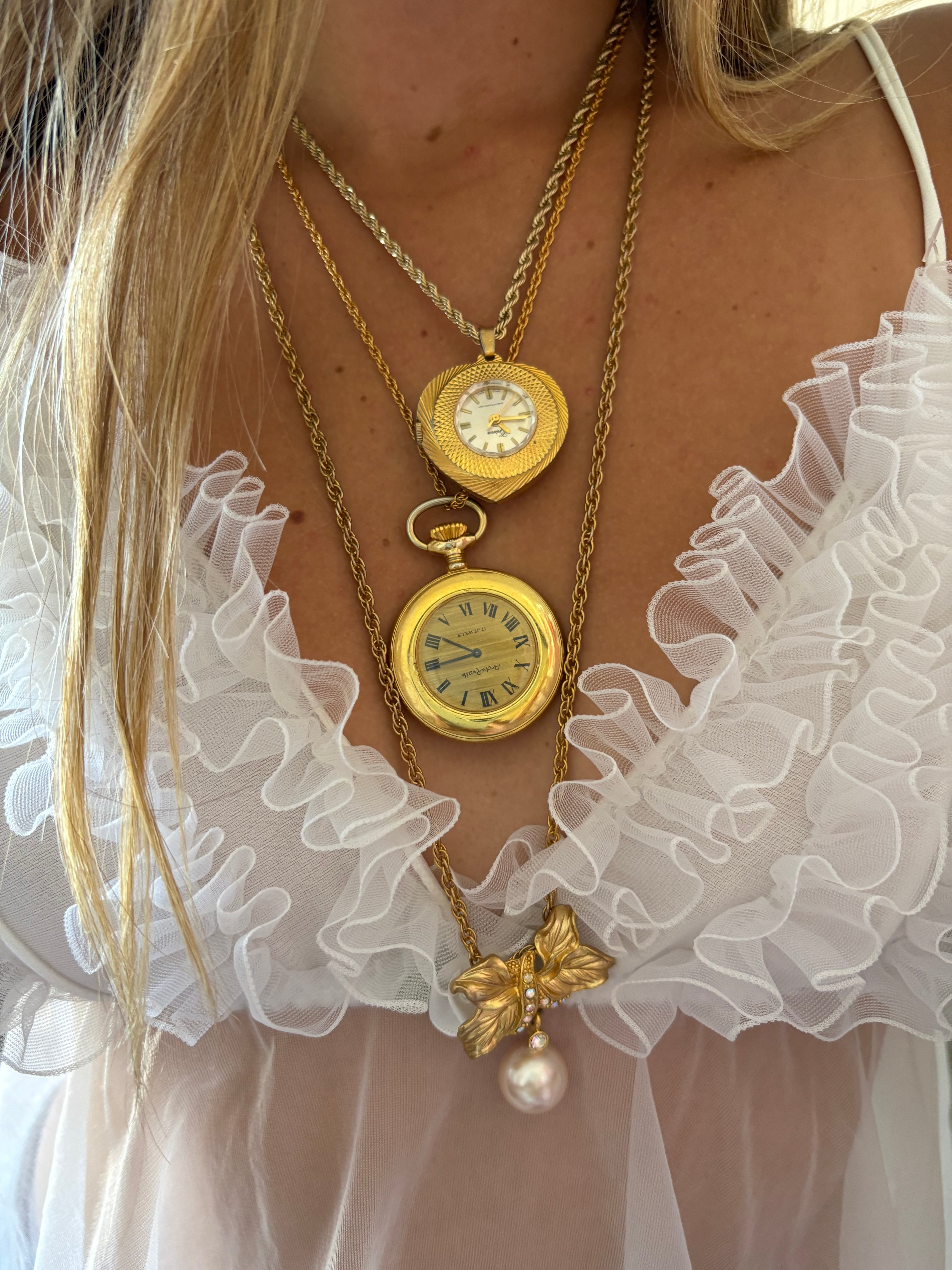 Heart pendant necklace