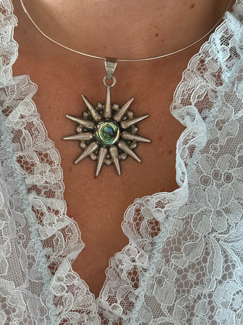 Abalone pendant necklace