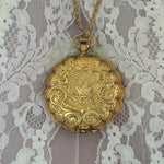 Compact mirror necklace