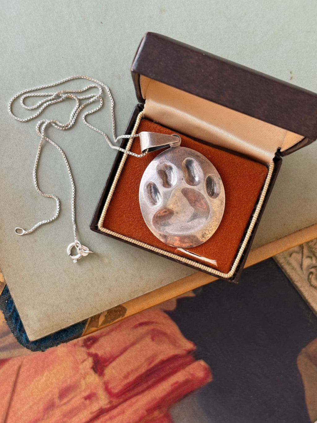 Paw necklace