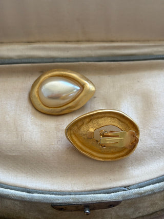 Pearl clip on earrings