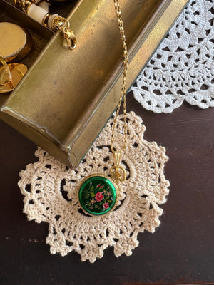 17 jewel Swiss clock pendant