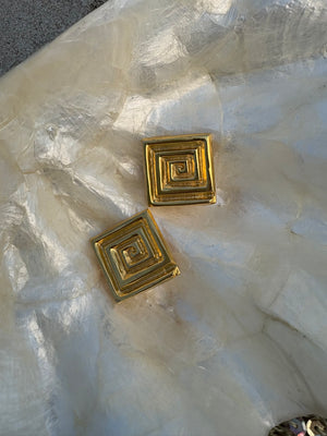 Gold 80s clip on earrings