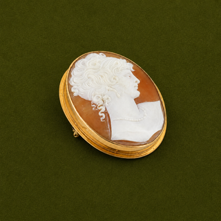 Cameo brooch