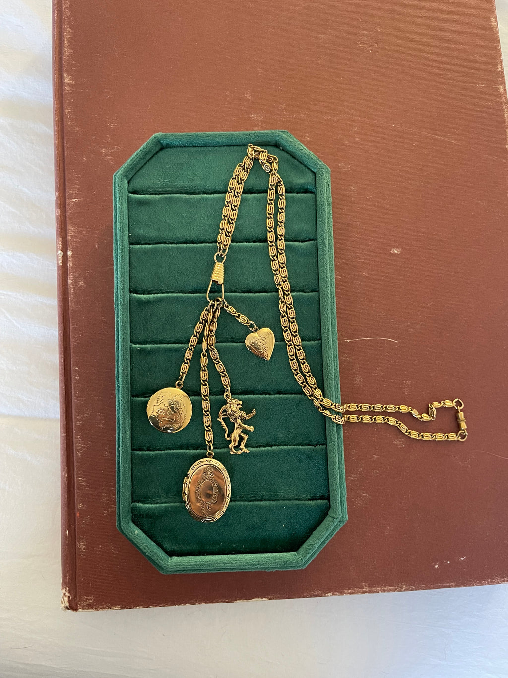 1960s necklace