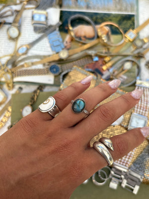 Labradorite ring