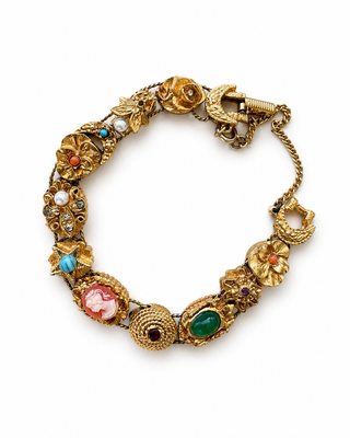 Sliding charm bracelet