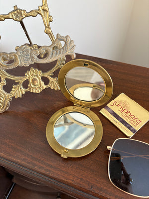 Vintage compact