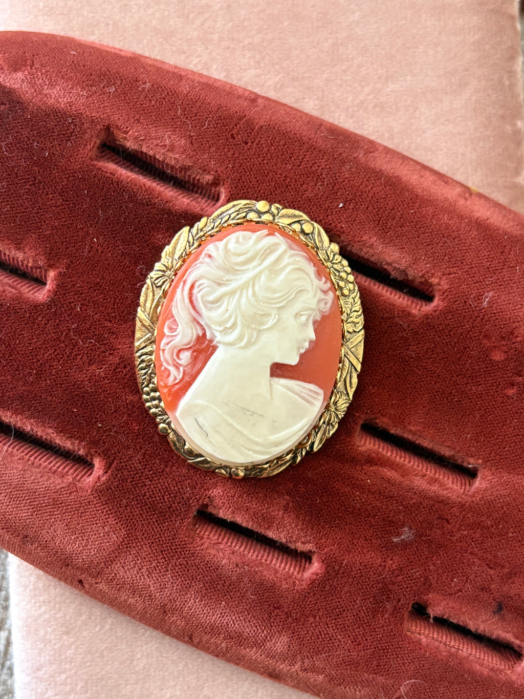Cameo brooch