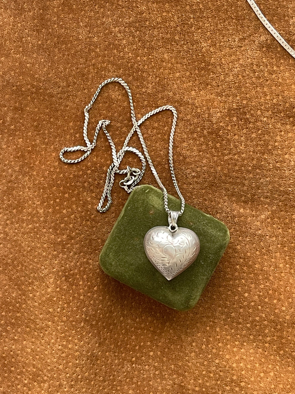 Heart pendant