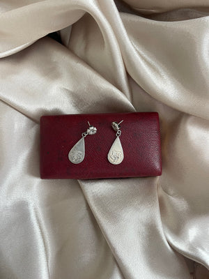 Floral post earrings