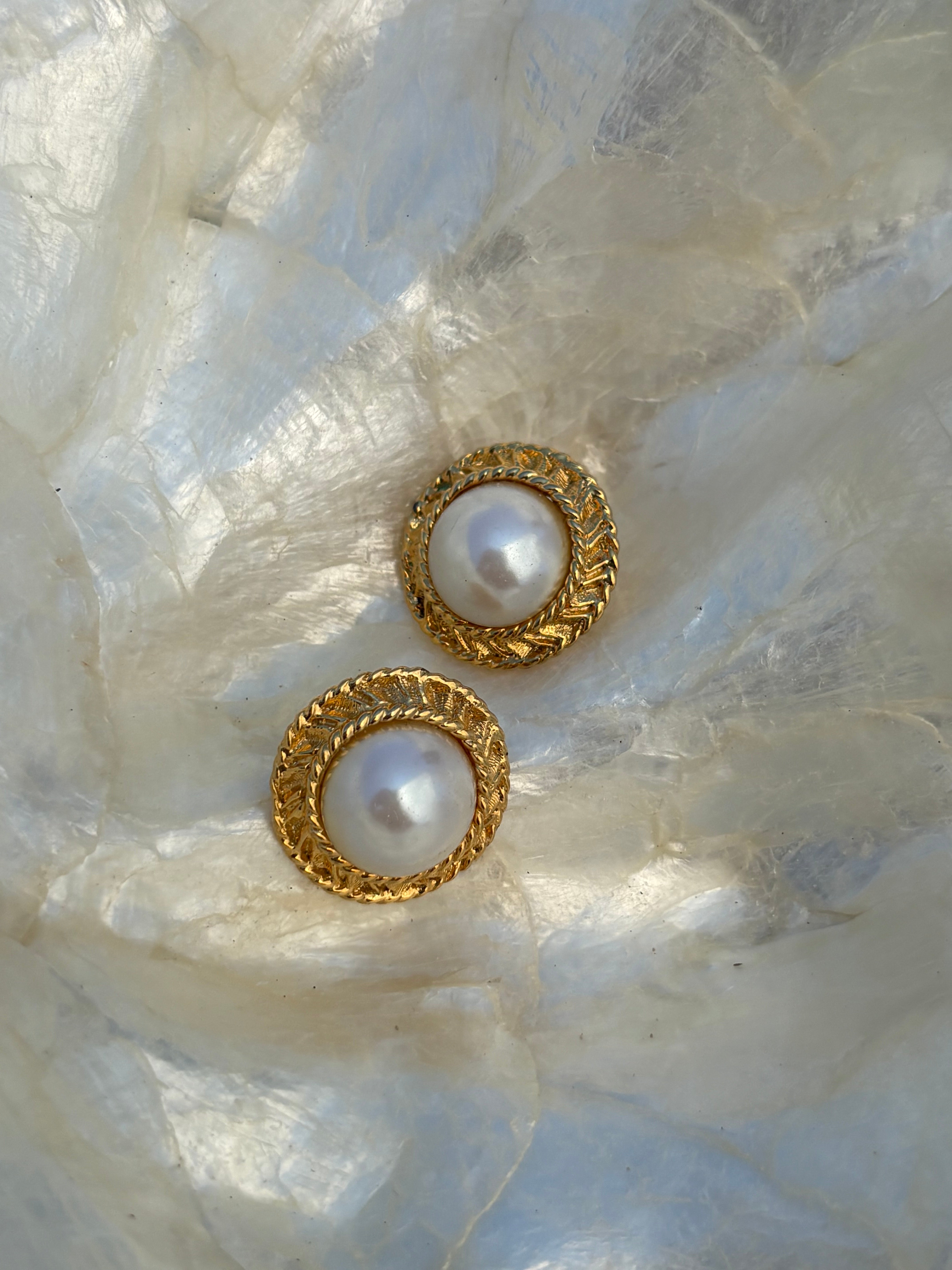 Gold 80s earrings