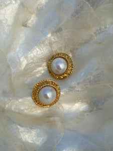 Gold 80s earrings