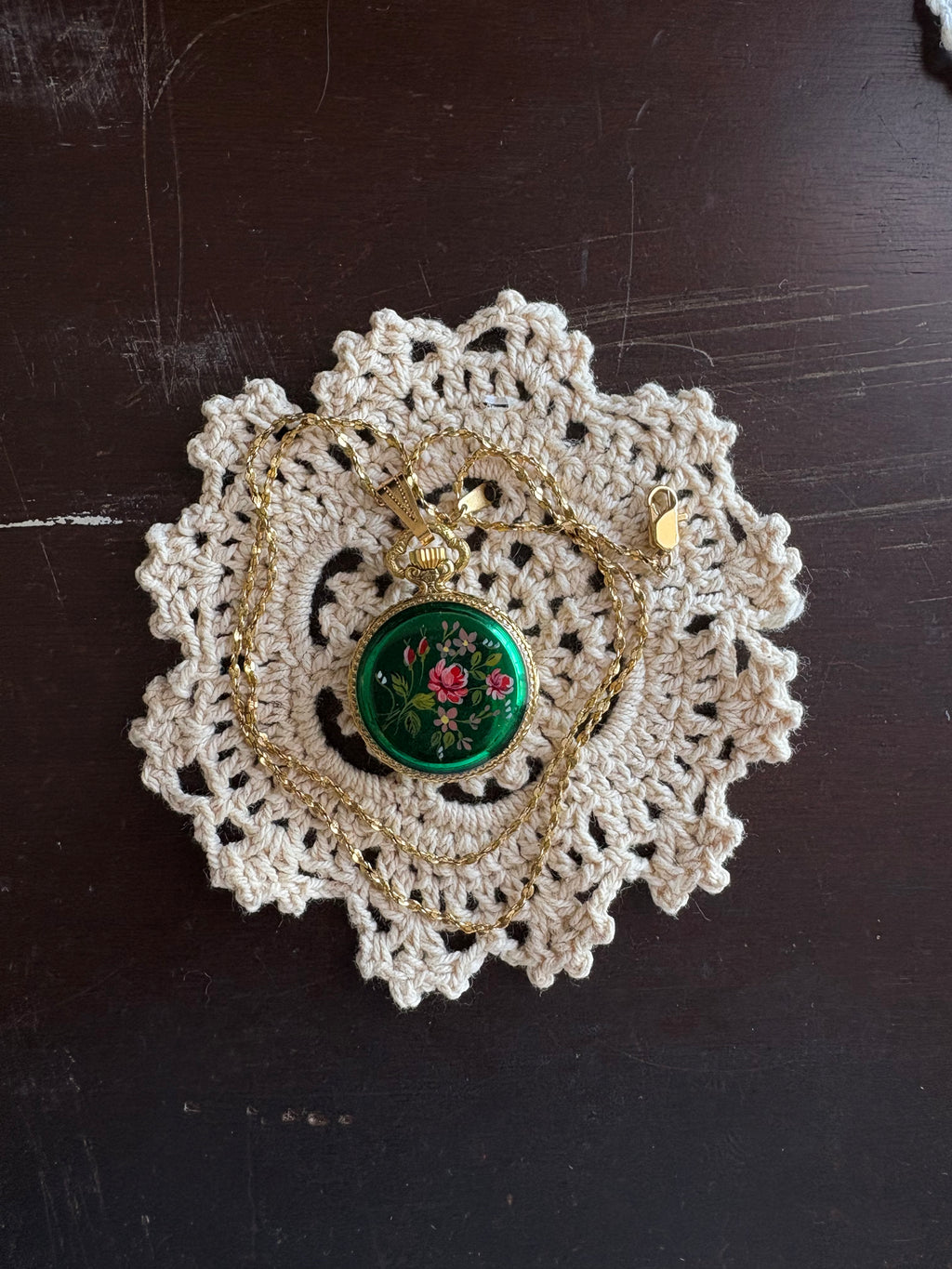 17 jewel Swiss clock pendant