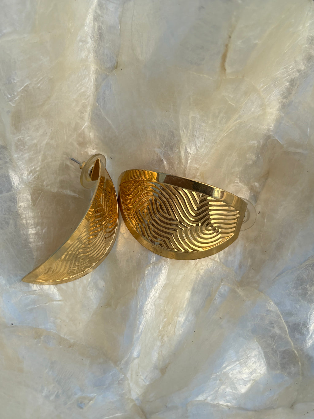 Gold 80s earrings