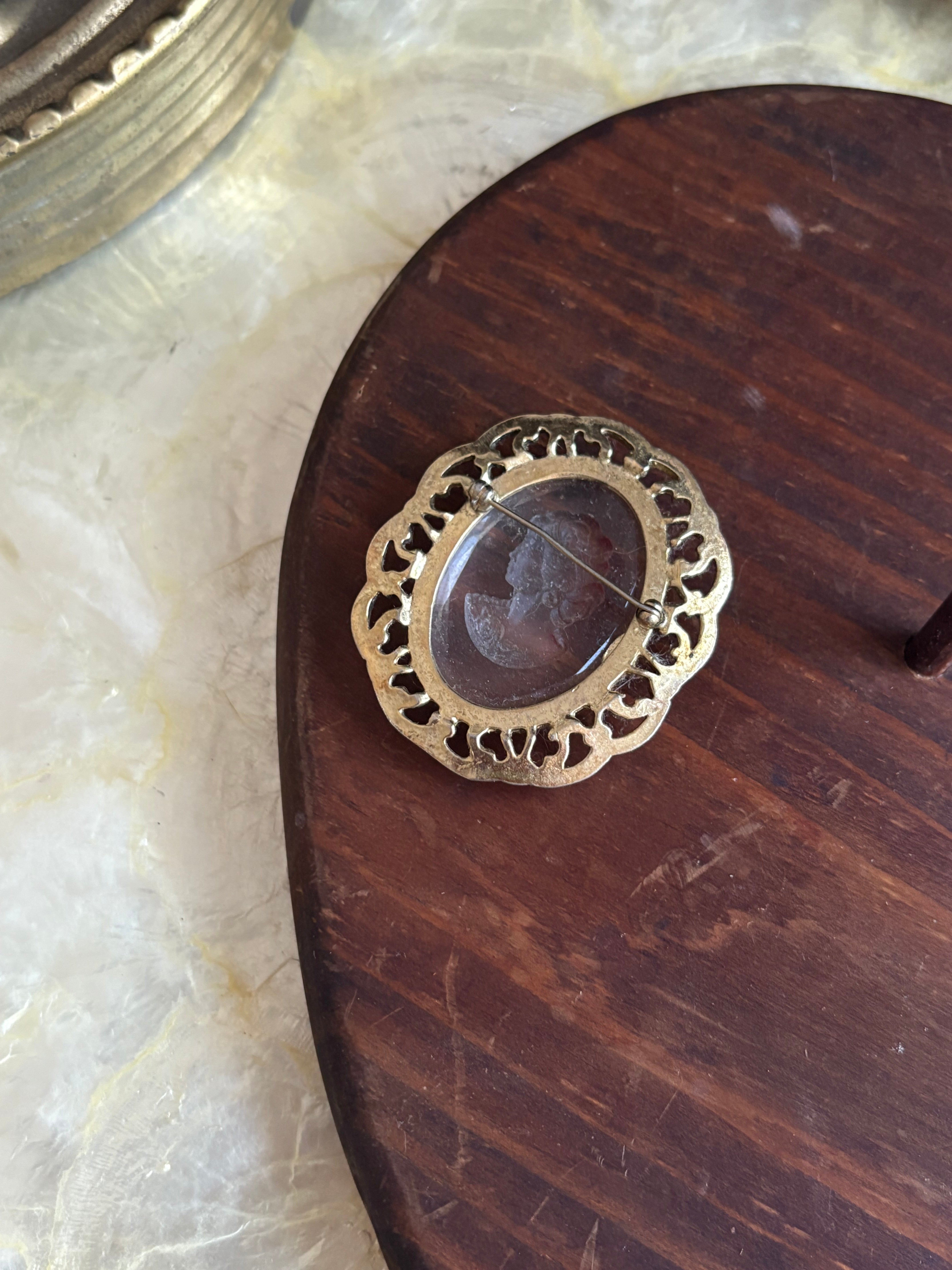 1950s Cameo brooch