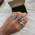 Floral signet