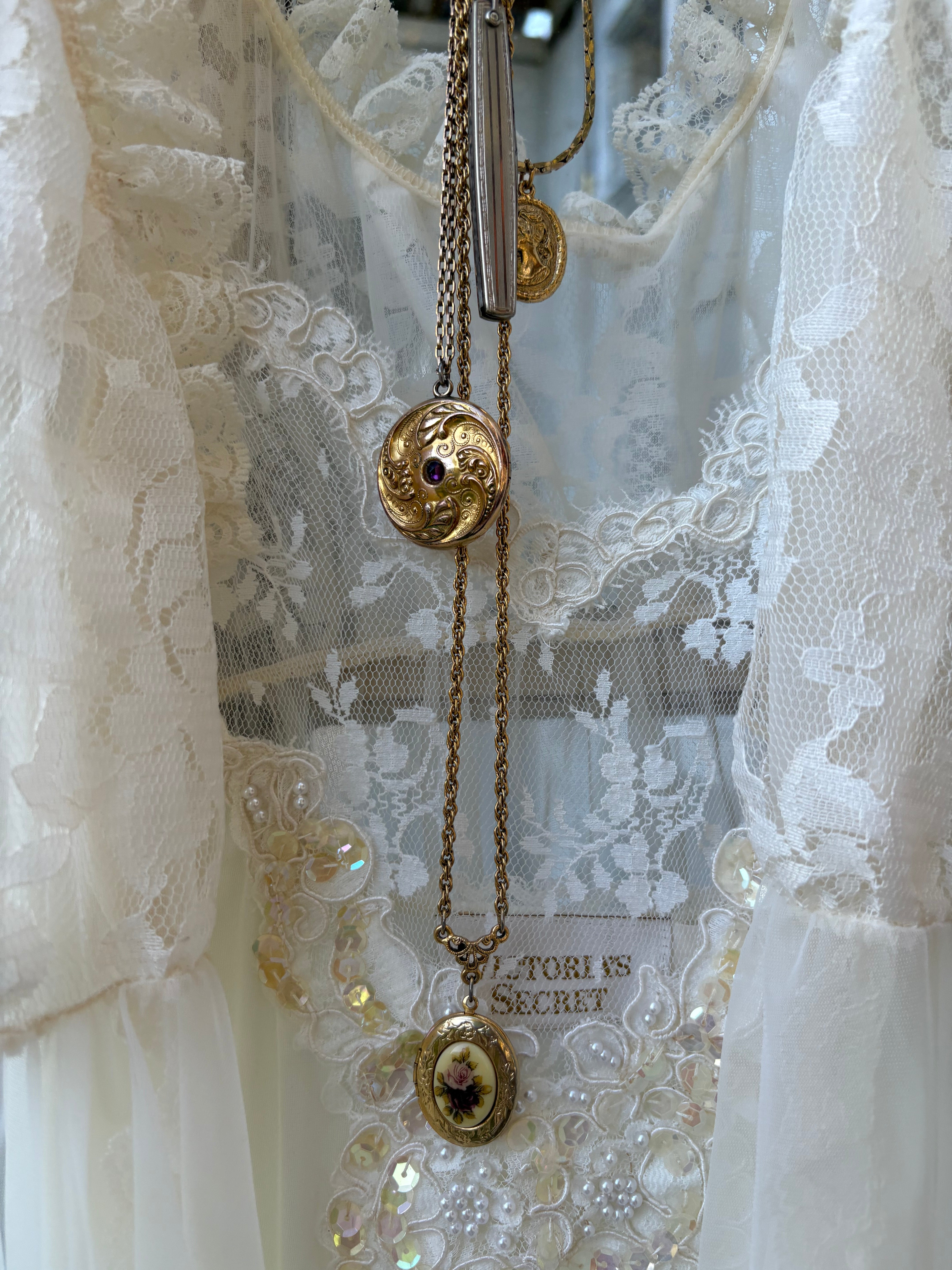 Floral locket necklace