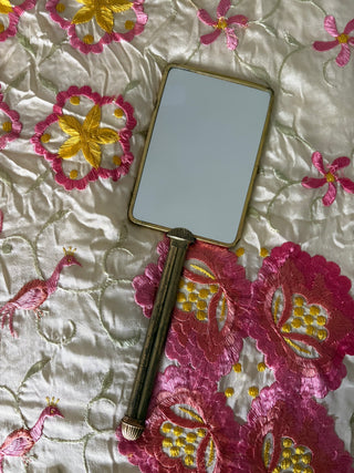 Handheld mirror