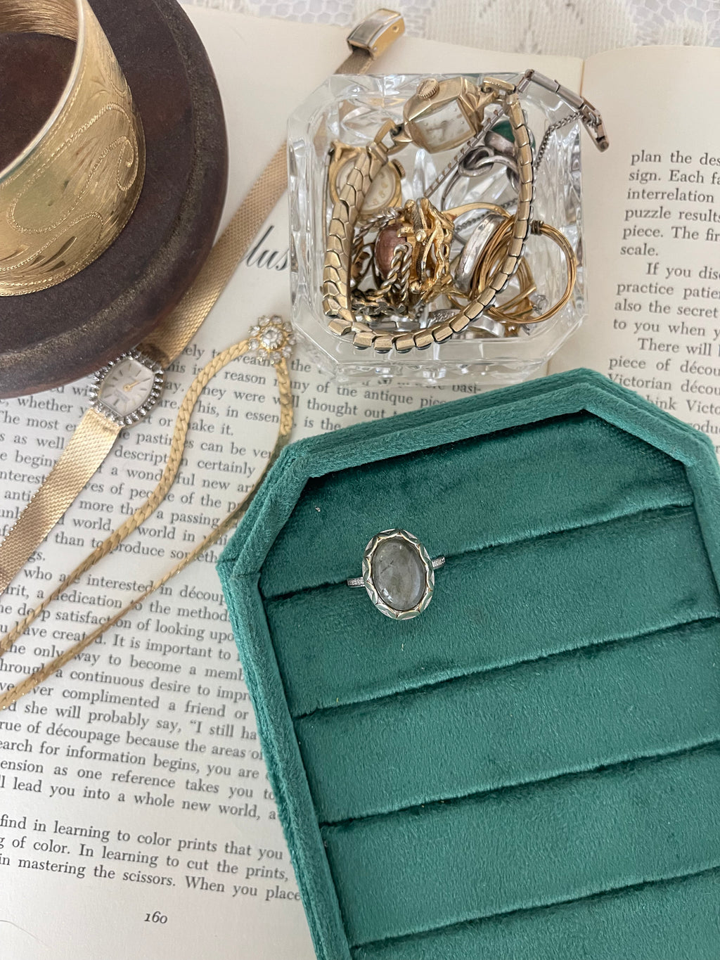 Labradorite ring