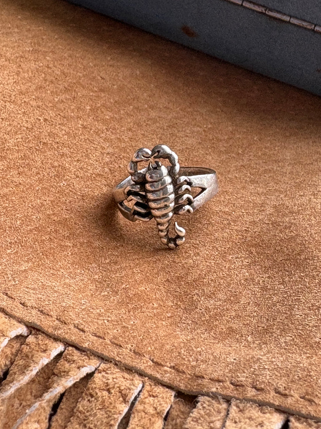 Lobster ring