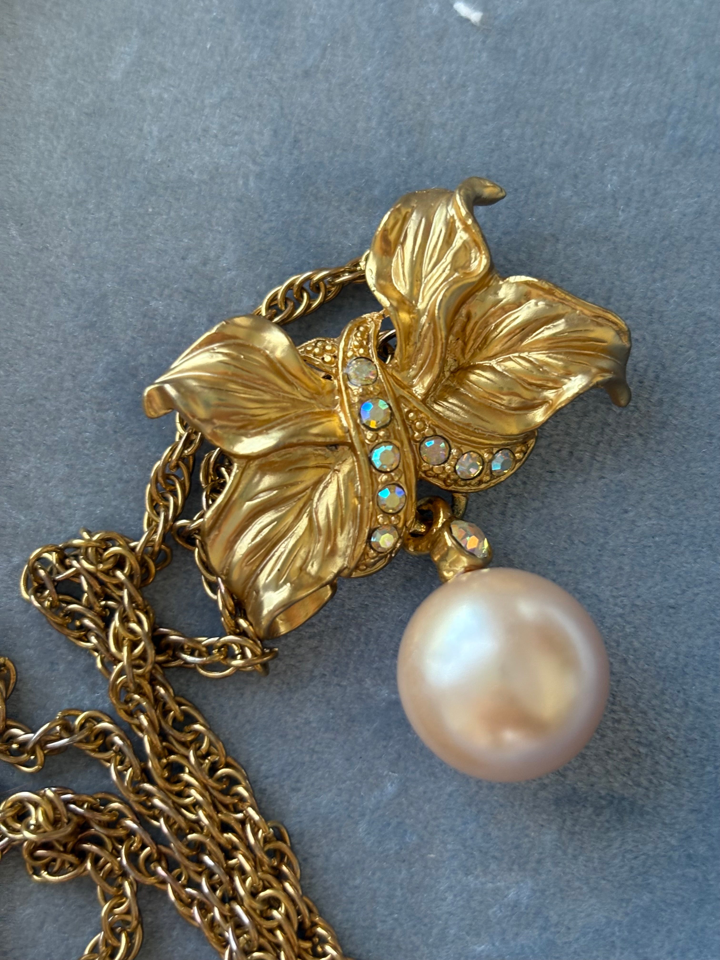 Pearl pendant