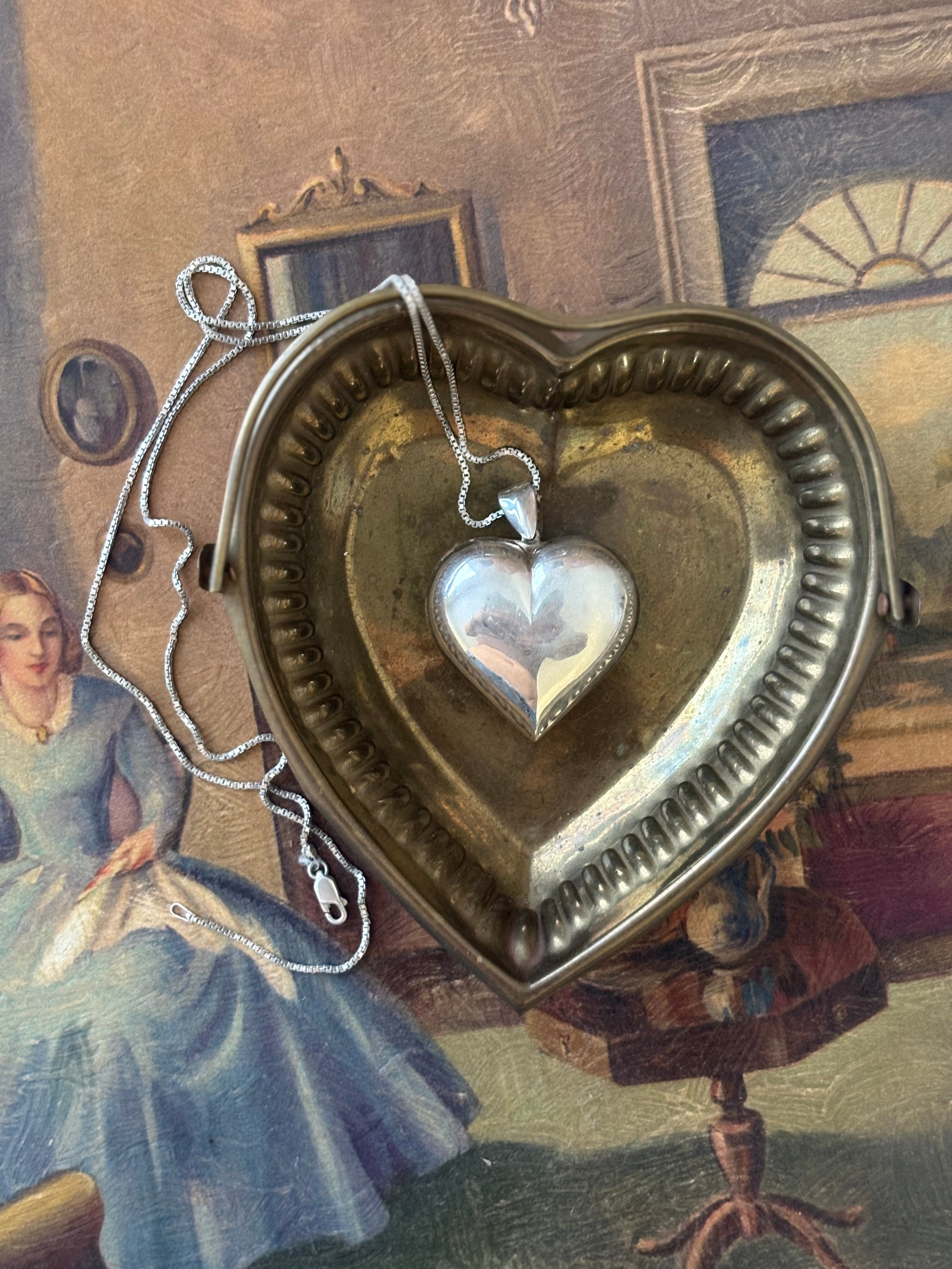 Chunky heart necklace