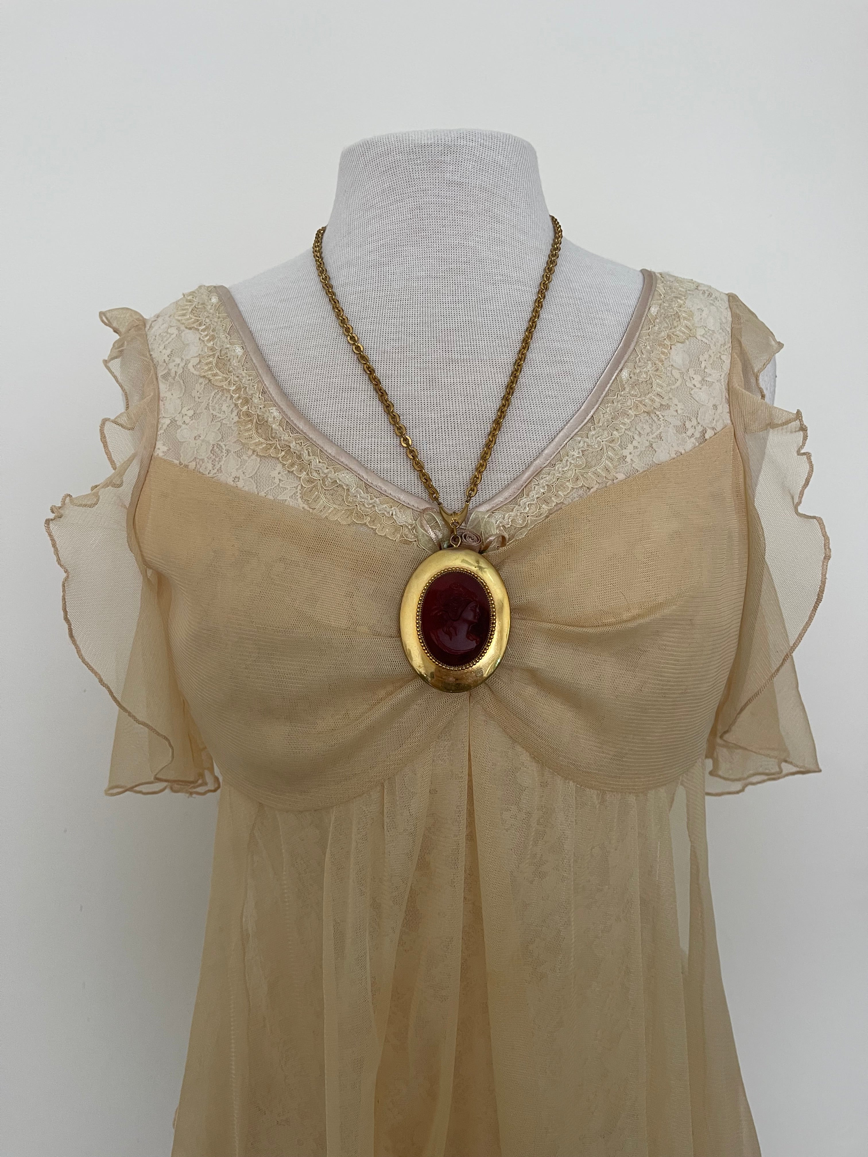 Cameo necklace