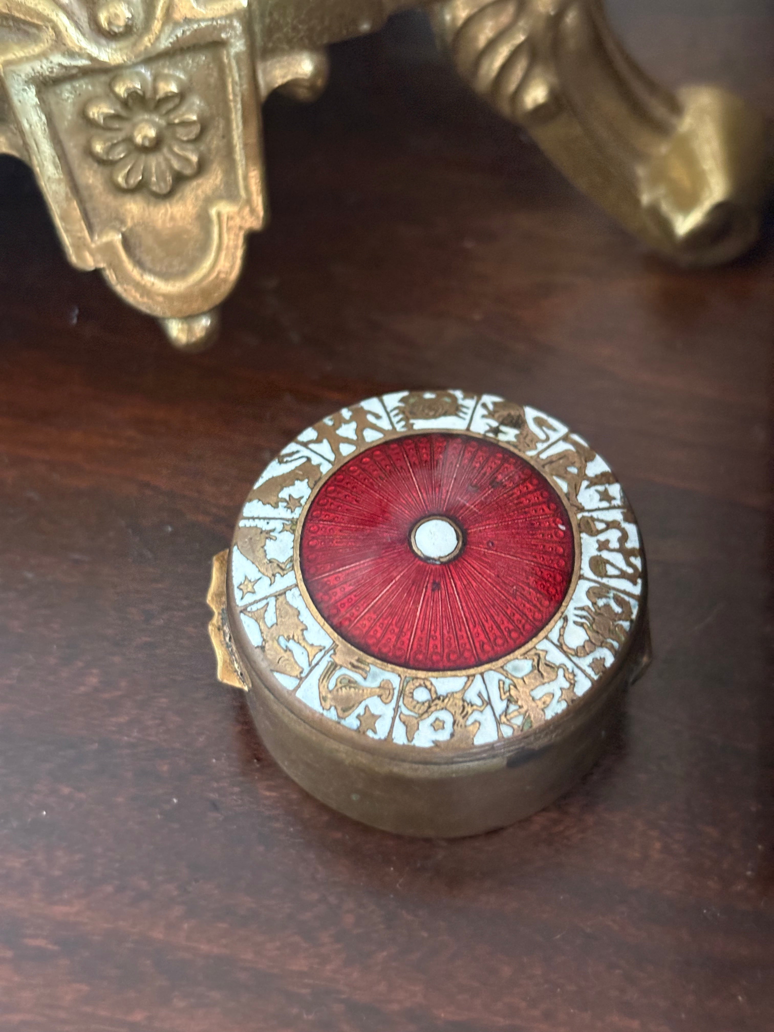 Vintage trinket box