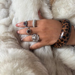 Croissant ring